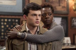 Foto viola davis y alden ehrenreich en hermosas criaturas de amma y ethan wate