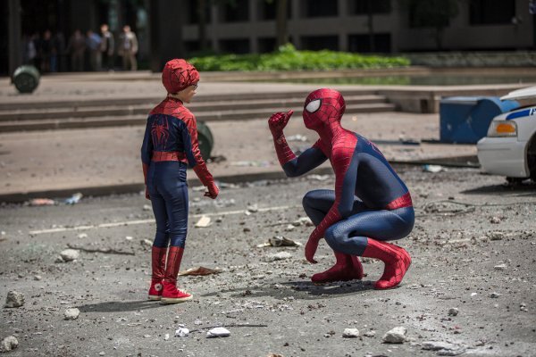 the-amazing-spider-man-2-andrew-garfield-kid-1