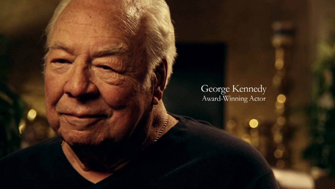 Muere George Kennedy