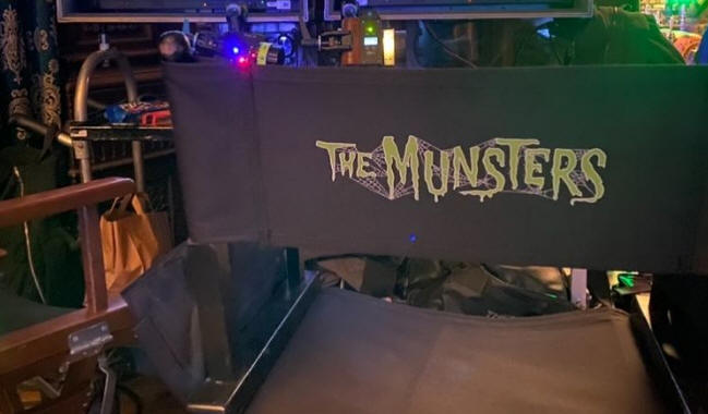 The Munsters Banner Logo