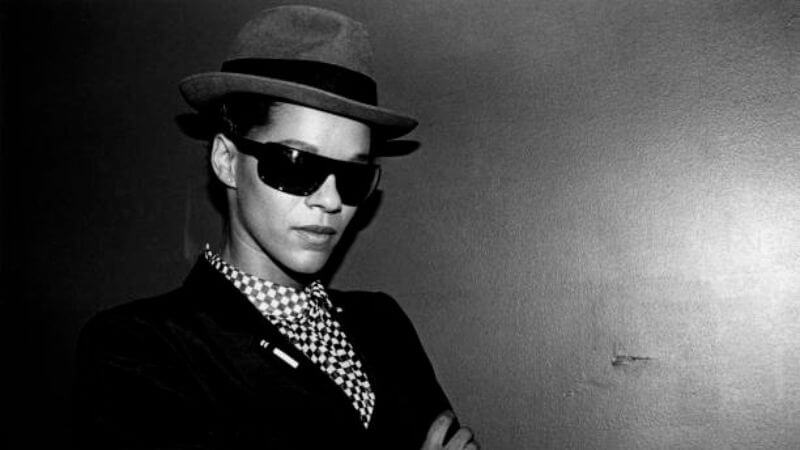Web pauline black 01