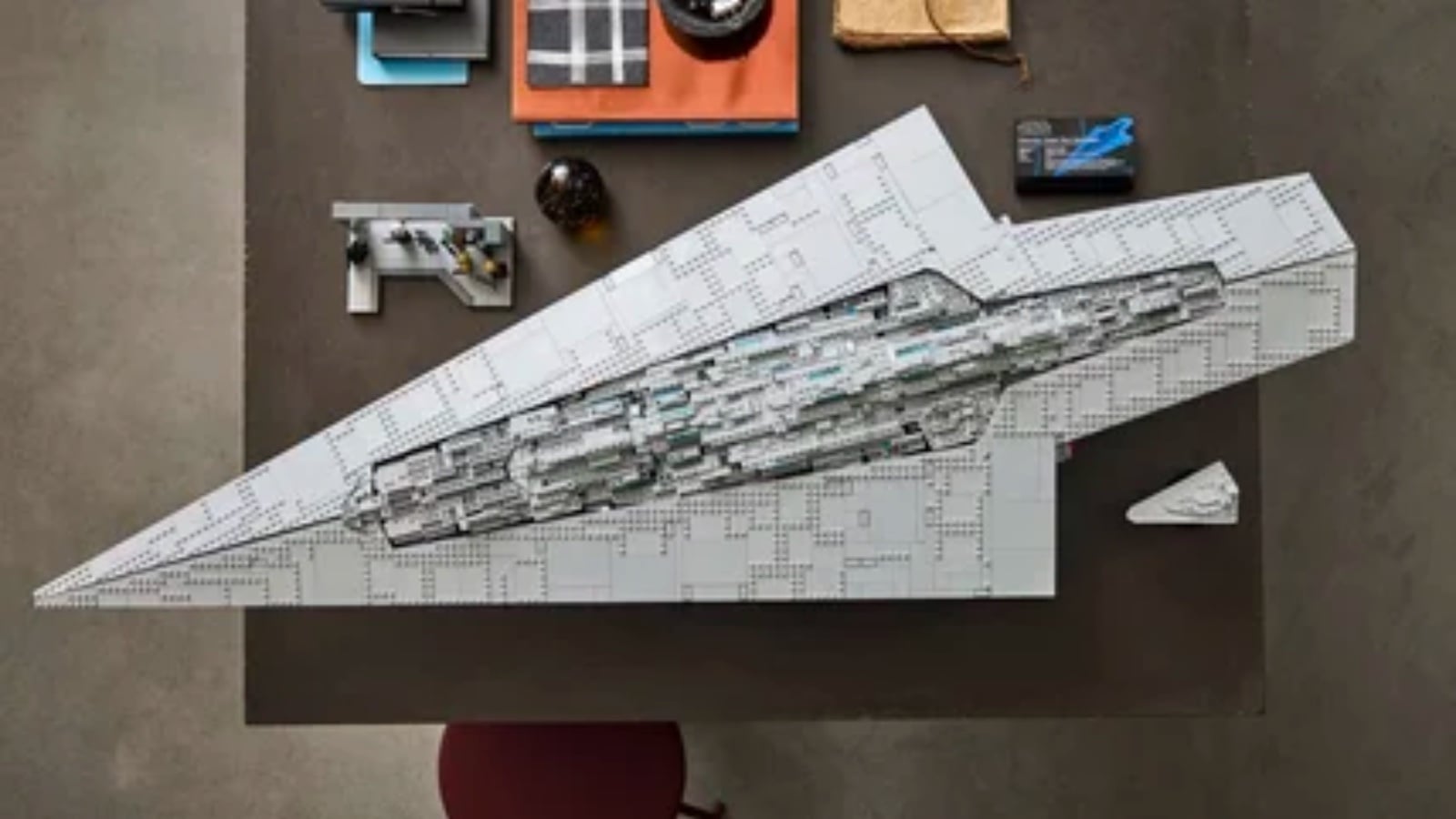 LEGO lanza el Superdestructor Estelar Ejecutor, su set más largo hasta la fecha - interior