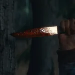 “Crystal Lake” muestra a Linda Cardellini como Pamela Voorhees con su icónico jersey azul - portada