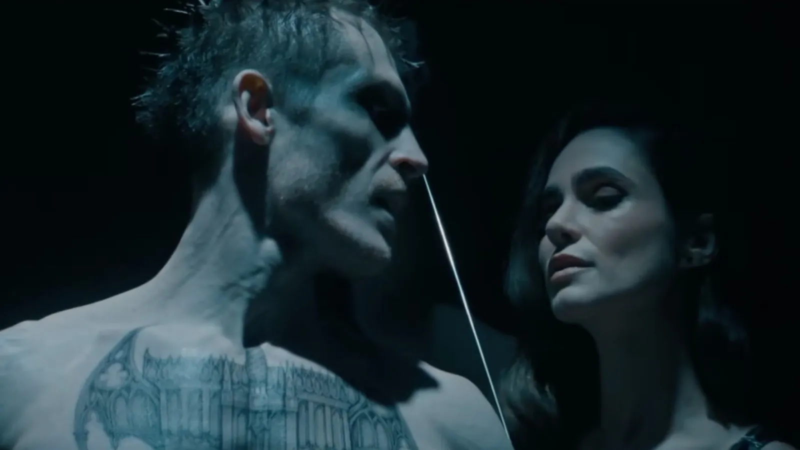 Estrella de Harry Potter lanza un hechizo aterrador en el nuevo tráiler de la película de terror de carnaval de vampiros - interior
