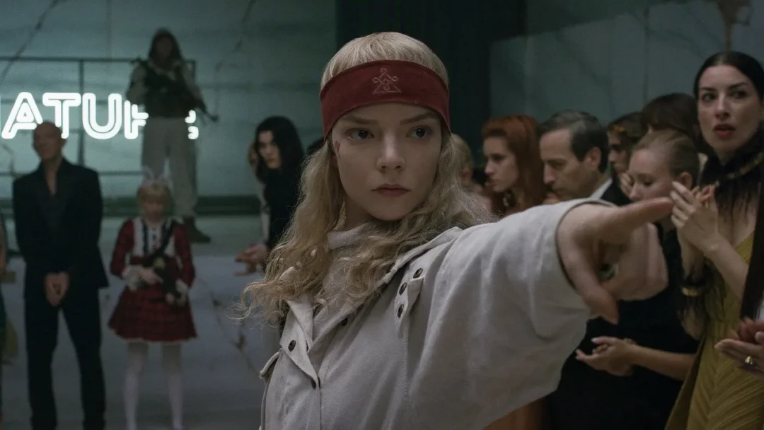 ‘Sacrifice’ Tráiler: Anya Taylor-Joy, Chris Evans, John Malkovich Y Charli XCX Critican La Vacuidad De Las Celebridades - portada