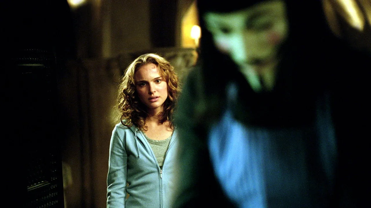 ‘V For Vendetta’ Trailer del 20º Aniversario: El thriller distópico de James McTeigue regresa a los cines en noviembre - interior