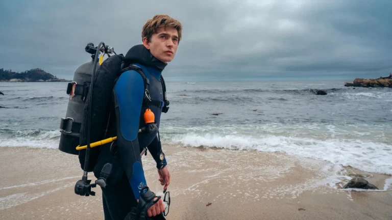 Whalefall | Tráiler Oficial | 16 de octubre solo en cines portada