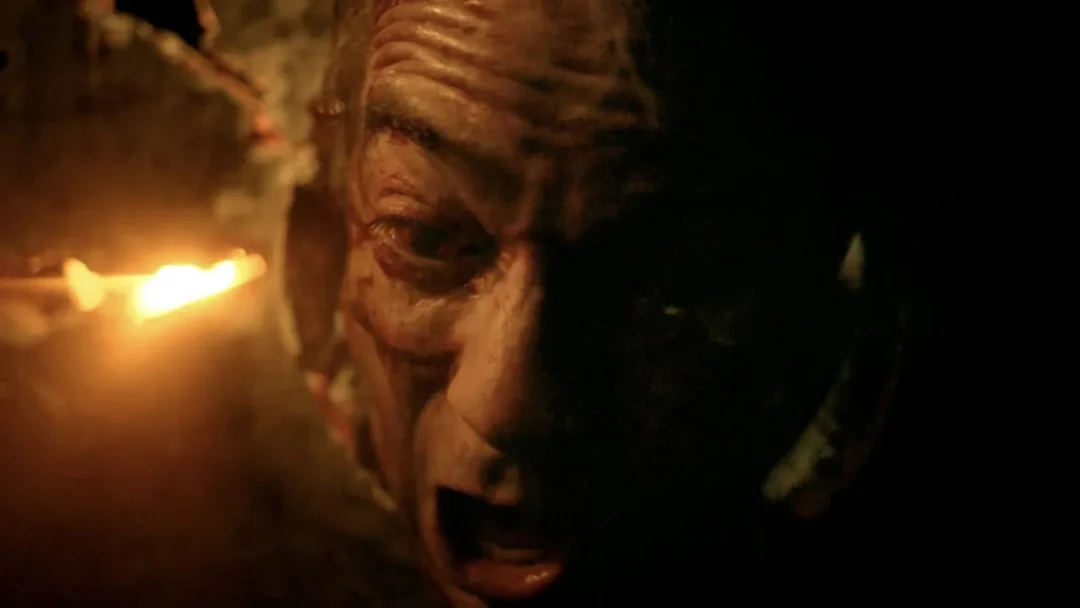 Llega el tráiler de Flush, una comedia de terror con un protagonista atascado en el váter - portada