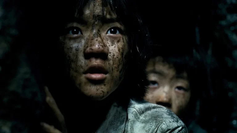 The Host regresa a los cines con un reestreno restaurado en 4K y un nuevo trailer portada alternativa