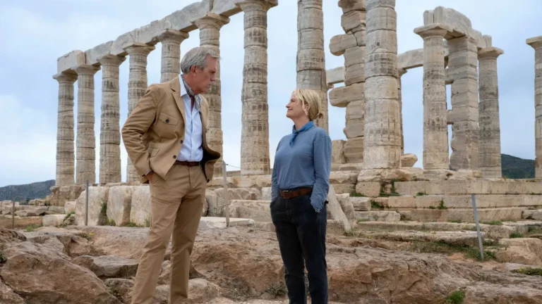 Tráiler y fecha de estreno de Dig, la comedia de arqueología con Amy Poehler y Hugh Laurie portada