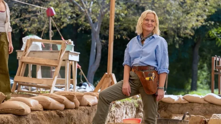 Tráiler y fecha de estreno de Dig, la comedia de arqueología con Amy Poehler y Hugh Laurie portada alternativa